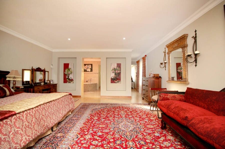 5 Bedroom Property for Sale in Village On Sea Western Cape